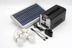 ZAAK. Technaxx 18Wp zonnepaneel met accu en noodverlichting ZAAK. Technaxx 18Wp zonnepaneel met accu en noodverlichting